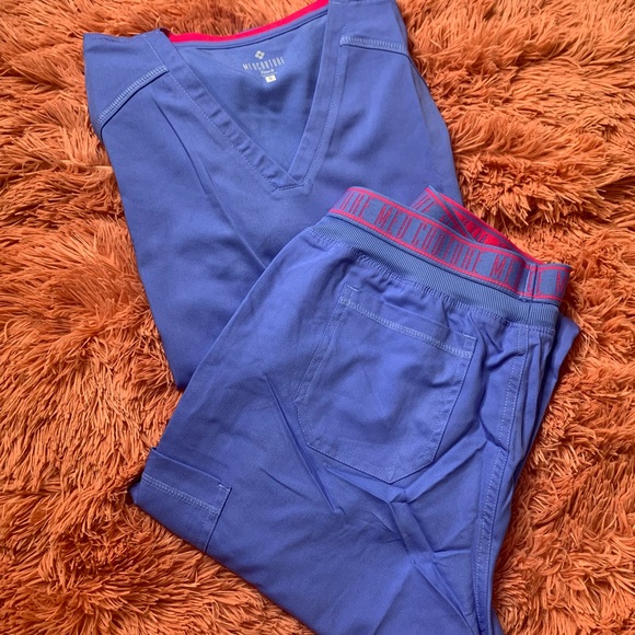 NWT S-XL Womens Light Blue/CEIL Scrub top-Med Couture - Picture 3 of 8